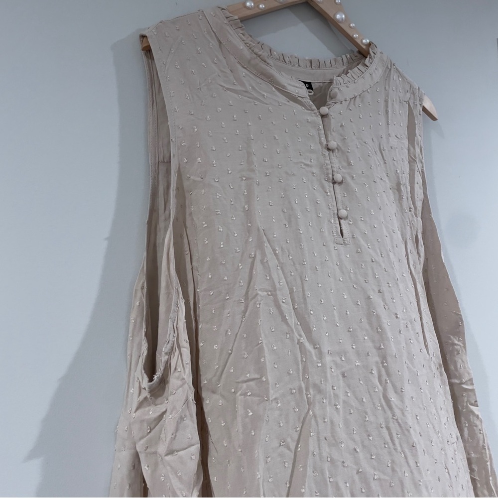 NWT Torrid Plus Swiss Dot Ruffle Trim Mock Neck Top, Mushroom Tan, Size 5X/28W - Picture 8 of 9